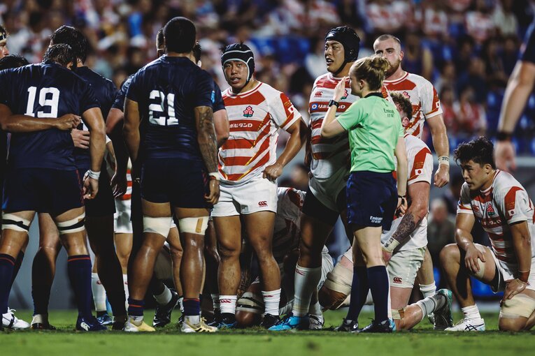 HO原田衛（東芝ブレイブルーパス）、PR茂原隆由（静岡ブルーレヴズ）©︎Kiichi Matsumoto