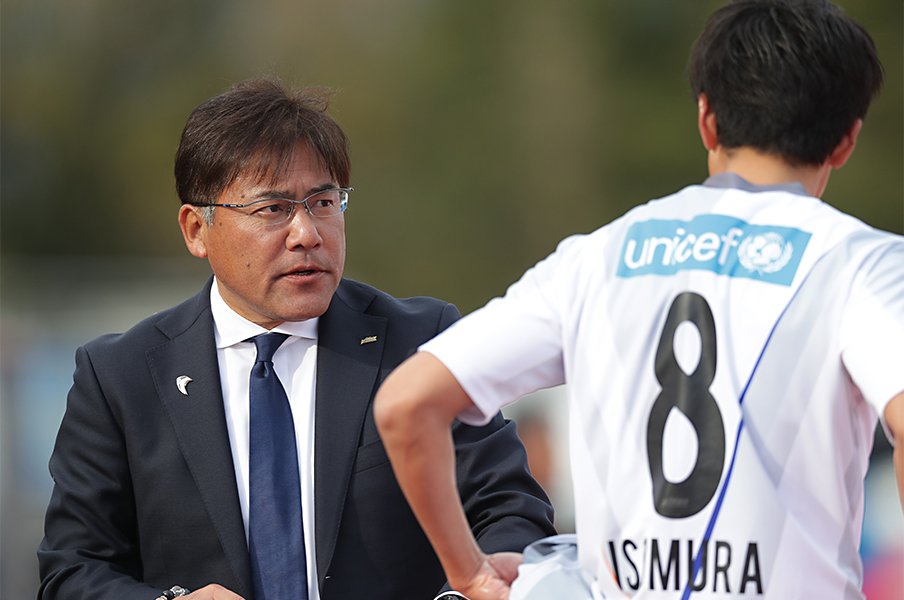 柏に3失点も「スッキリした敗戦」。手倉森監督は長崎をどう進化させる?<Number Web> photograph by J.LEAGUE