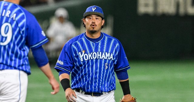 DeNA宮﨑敏郎34歳に聞いた、打率4割＆1000試合出場「最近言われて気づいた（笑）」…個人記録を気にしない“ハマのプーさん”の話 - プロ野球 -  Number Web - ナンバー