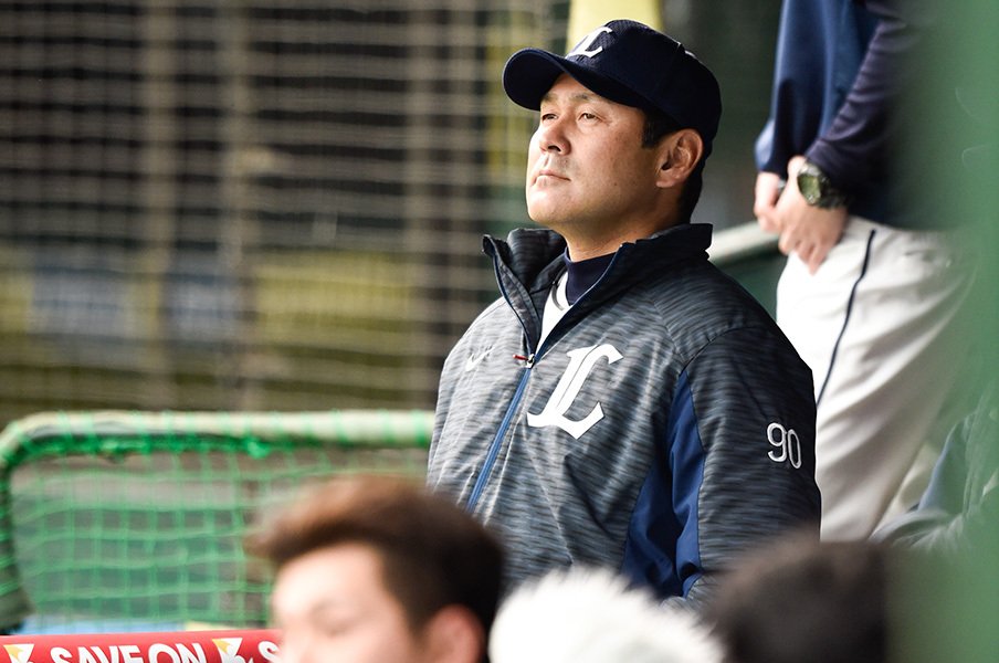 百獣の王の野球がなぜできない!?投打共に充実のはずの西武の苦悩。<Number Web> photograph by Nanae Suzuki