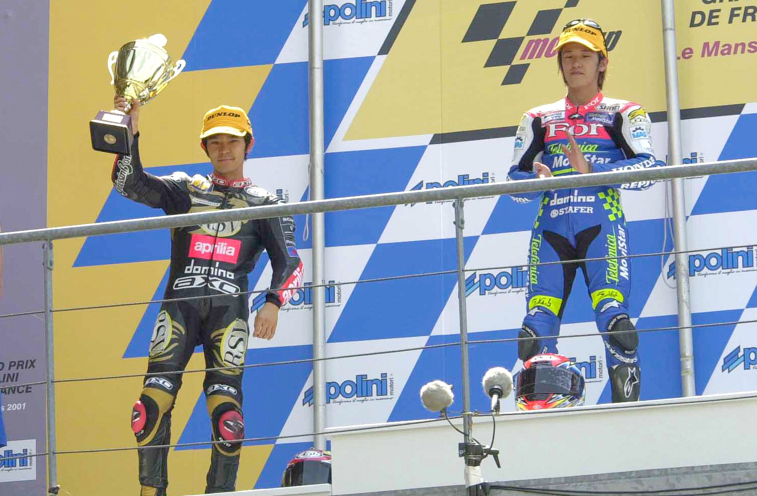 01年フランスGP表彰台の2位原田と1位加藤。原田にとってはチャンピオン争いをした最後のシーズンとなった