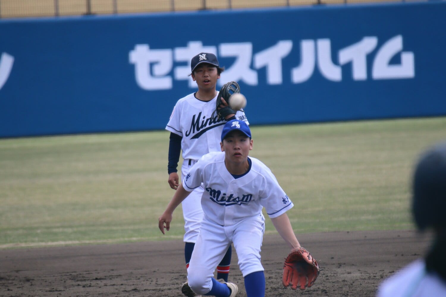 水戸三・永山奏汰主将（手前）。週末はサッカーの審判活動を優先して部活を休むこともある ©Yuki Kashimoto