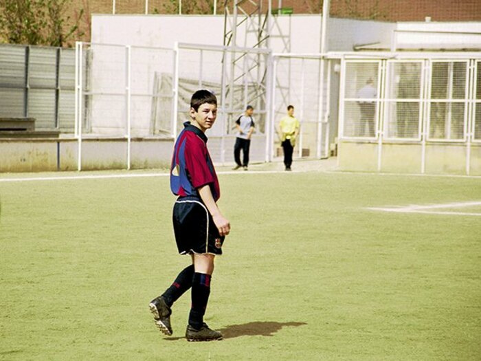 三十路を迎えたメッシに衰えは？筋肉や関節より、心のケアが大問題。＜Number Web＞ photograph by Ferran Quevedo/Mundo Deportivo