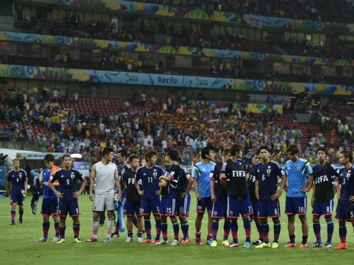 日本、コートジボワールに逆転負け。ドログバ投入後、崩された左サイド。＜Number Web＞ photograph by Takuya Sugiyama