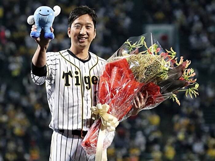 「明日すら、見失いそうに…」引退式で藤川球児が思わず声を詰まらせた“MLBでの3年間”<Number Web> photograph by KYODO