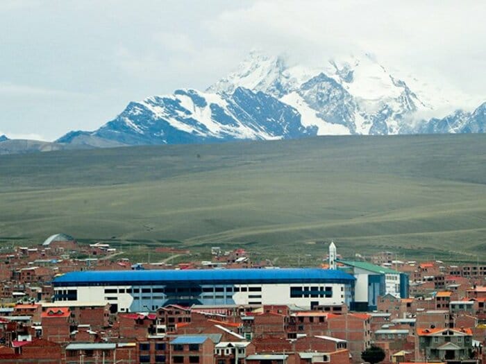 標高4150mで毎日サッカーできる!?世界で最も高い場所にあるプロクラブ。＜Number Web＞ photograph by Facebook Always Ready