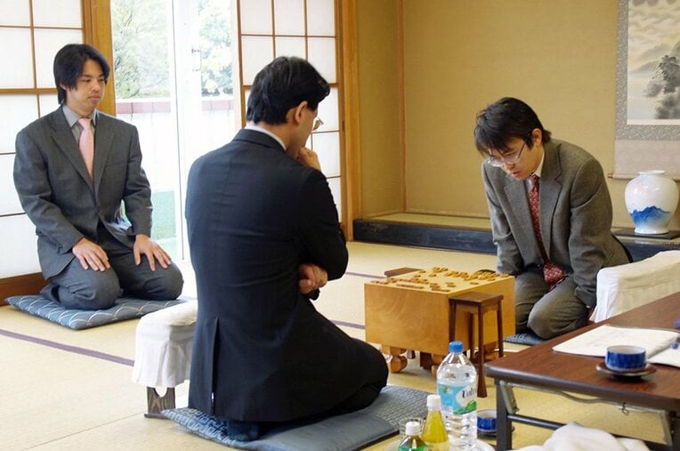 ギャラリー 秘蔵写真 羽生善治 藤井聡太 加藤一二三に大山康晴 名棋士の若き激闘と笑顔 6 40 将棋 Number Web ナンバー