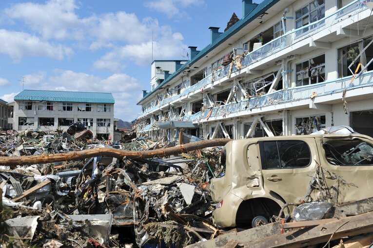 写真で振り返る3.11　©BUNGEISHUNJU