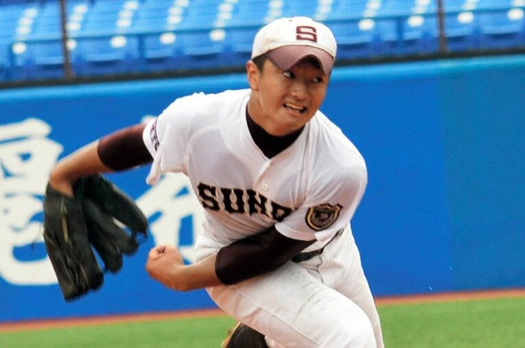現在、三角裕監督が率いる駿台学園野球部。写真は2013年の東東京大会、この年ベスト16進出　©Asahi Shimbun