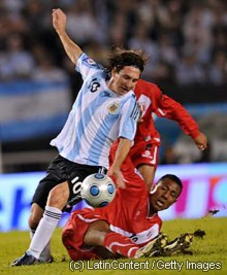 ＜10番の時代の終わり＞ リオネル・メッシ 「なぜ彼は“神の子”になれなかったのか」(2)