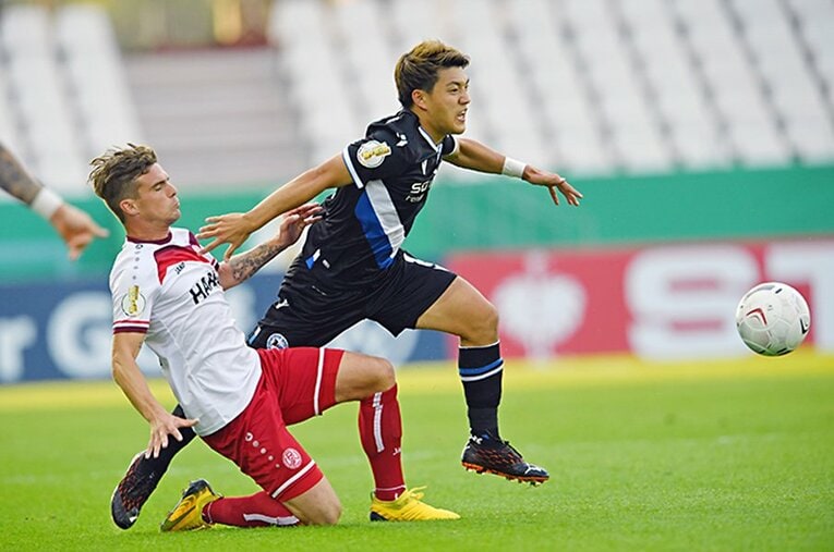 堂安律はドイツでまだ“全く無名” 新天地ビーレフェルトで再び成り上がれ(2)