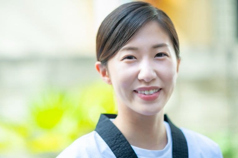 東京五輪では、日本人として初の準決勝に進出し5位入賞を果たしたテコンドー日本代表の山田美諭。現在は所属する城北信用金庫で働く日々を送っている ／ photograph by Takuya Sugiyama