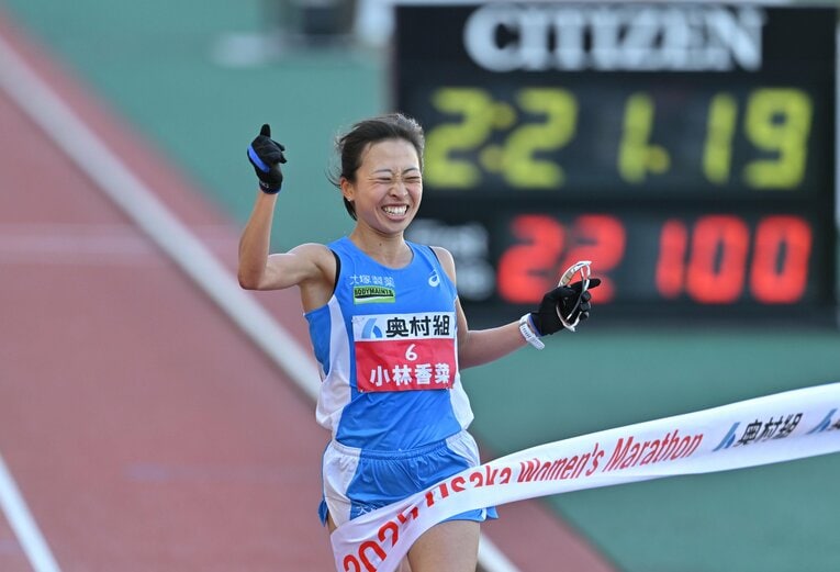 1月の大阪国際女子マラソンで日本歴代10位の好記録で日本人トップに入った大塚製薬の小林香菜。23歳の新星には異例の経歴が…　©︎JIJI PRESS