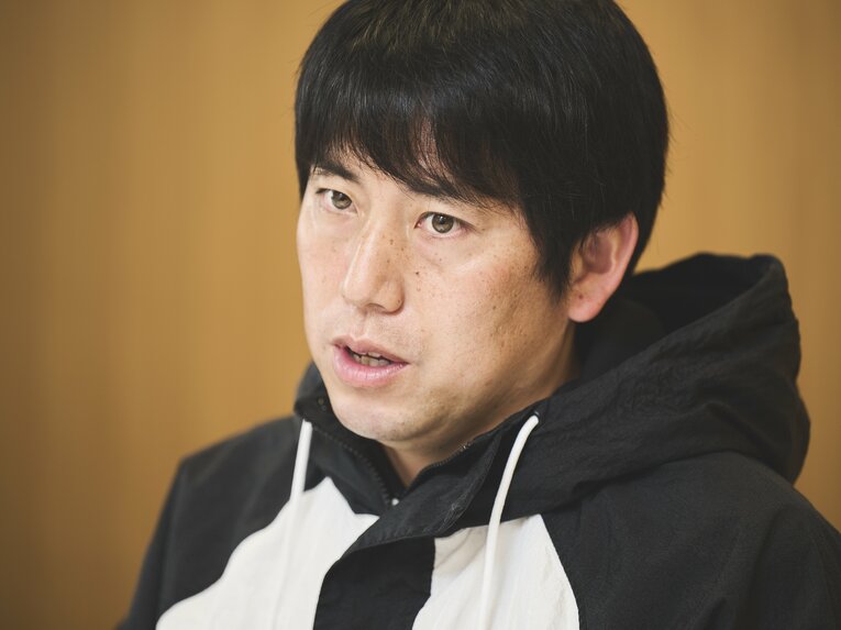 佐久長聖高校の監督を務める高見澤氏