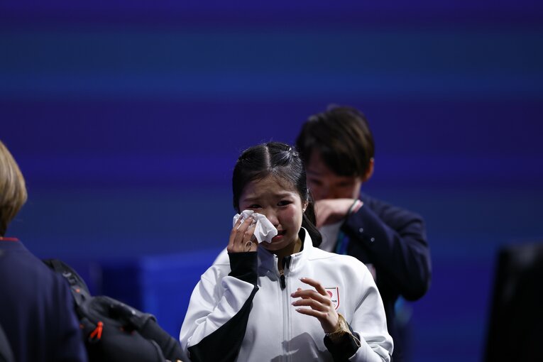 日本のフィギュアで史上最年少のメダリストになった中井亜美（17歳）。銅メダル確定の後、涙を見せた　©Sunao Noto／JMPA