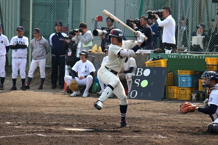 スカウトからは「根尾以上」の声が。桐蔭学園・森敬斗にやきもきする。(2)