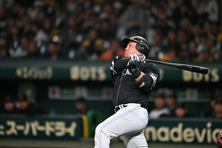 【日本シリーズ第3戦】ソフトバンク・山川穂高の2戦連続弾　©️Hideki Sugiyama