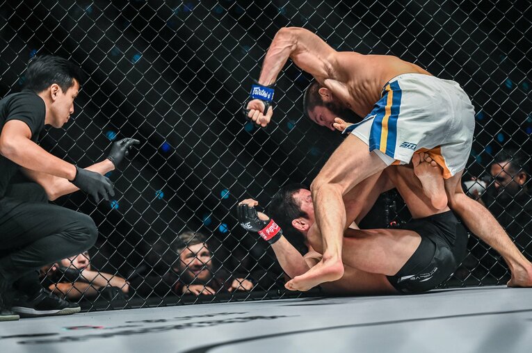 青木真也が語る「僕にしかできない終活」 39歳のベテランは、いかに格闘技を続けるのか？「主義主張を表に出すのは、命がけなんです」(32)