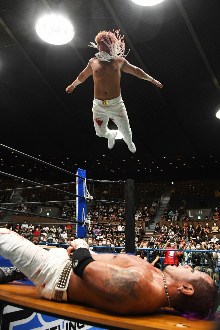 「死んでもいい覚悟なんていらねぇんだよ！」葛西純はエル・デスペラードに何を伝えたのか？ カメラマンが激写した“血と熱狂の23分30秒”(38)