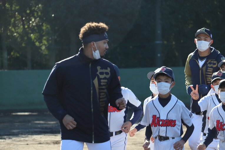 子どもたちに積極的に話しかける