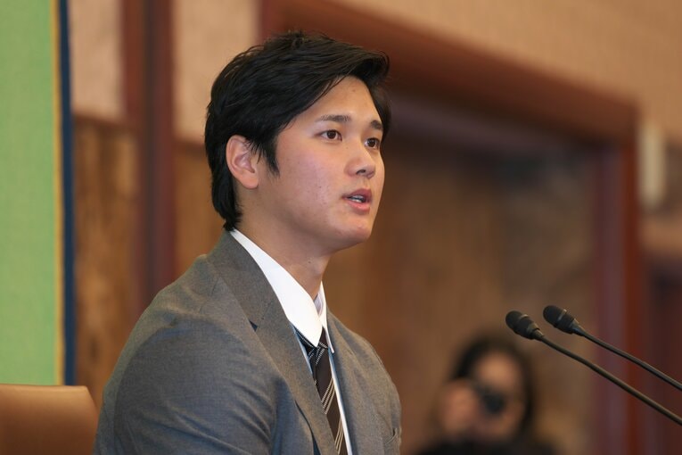 大谷翔平の記者会見「質問レベルが低すぎ」論争で思い出す、引退の浅田真央に「トリプルアクセルに声をかけるなら？」の意外な結末(11)