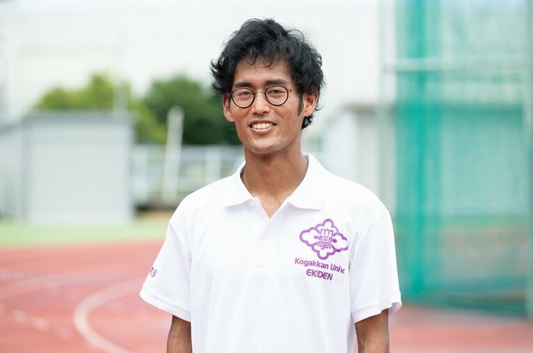 現在32歳の寺田夏生、選手たち先頭で引っ張り走るなど練習を先導している。その姿は現役さながらだが、指導について取材をすると… ／ photograph by Tadashi Hosoda