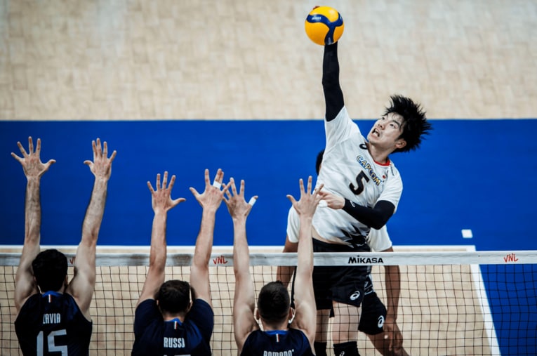 大塚達宣（VNLイタリア戦）©︎Volleyball World
