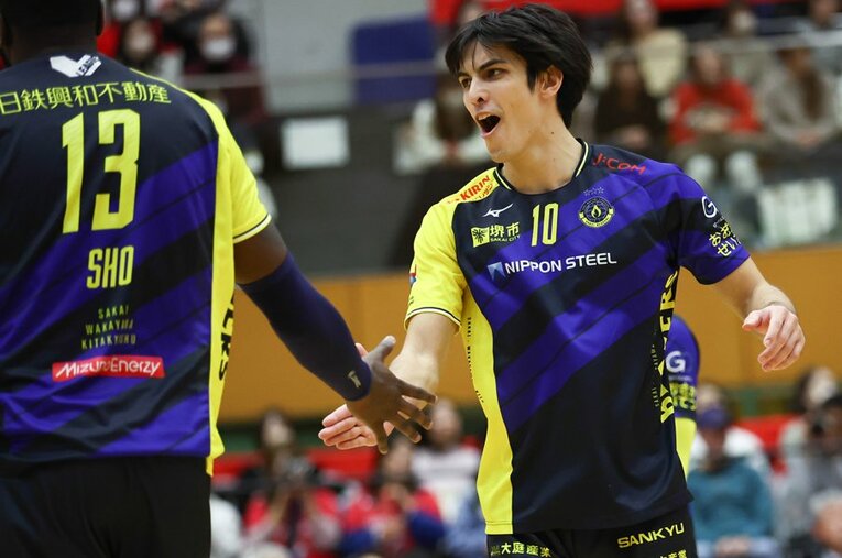 ハワイ大学からV1・日本製鉄堺ブレイザーズに加入した渡邉晃瑠（23歳）【VLAP－2023－004 ©JVL】 ／ photograph by JVL