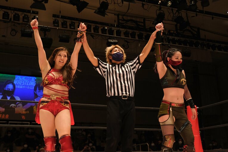 「闘うグラドル」もデビュー、アクトレスガールズの“華がスゴい”新人たちの裏で…エース・青野未来が泣いた理由「まったく追いつけていない」(60)