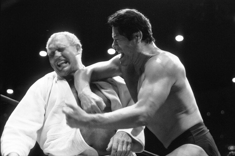 サダさんが初めてアントニオ猪木に会った日のルスカ戦。1994年9月23日、横浜アリーナ　©Essei Hara