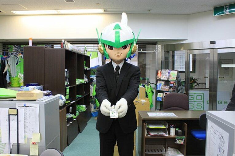 バク宙もスキーもこなすマスコット。J3鳥取ガイナマンの本音訊いてみた。(8)