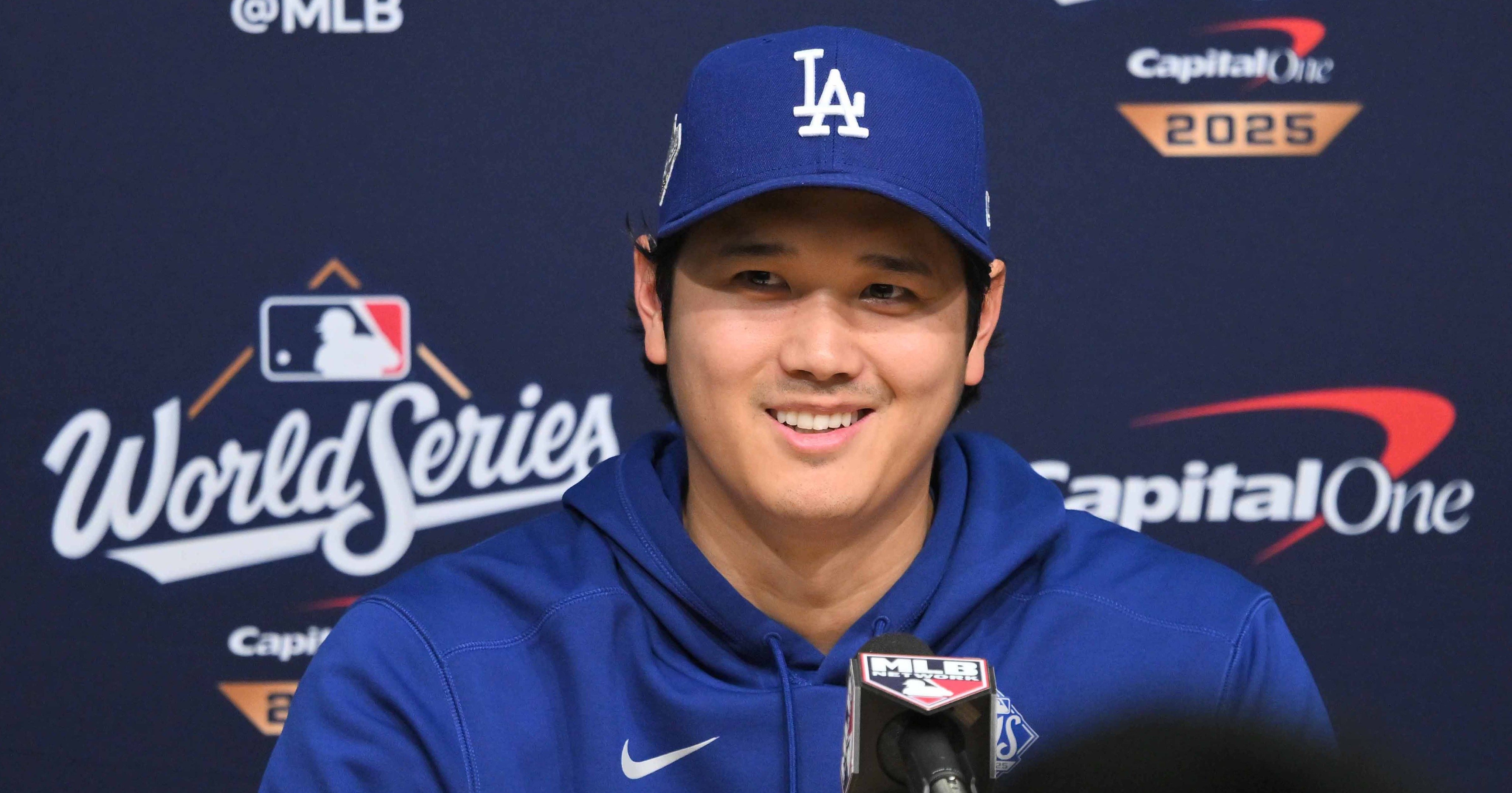 「妻からイジられたけど」大谷翔平が自ら“真美子夫人の話”を切り出すとは…WS観戦、花巻東の同期に送られた「犬の絵柄のLINEスタンプ ...