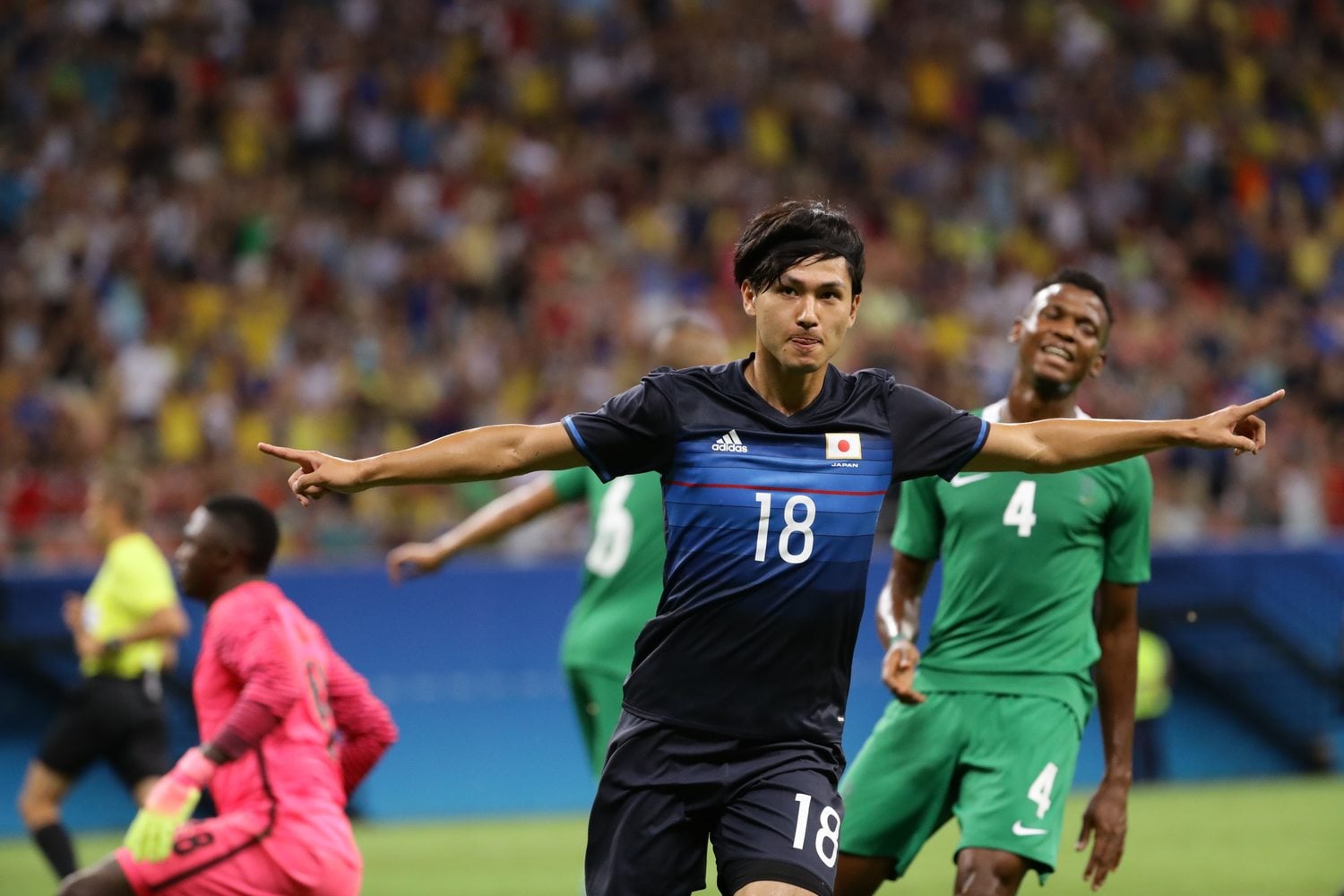 リオ五輪の初戦。南野拓実らによる得点はあったもののついに追いつくことが出来ず、4-5でナイジェリアに敗れた　©JMPA