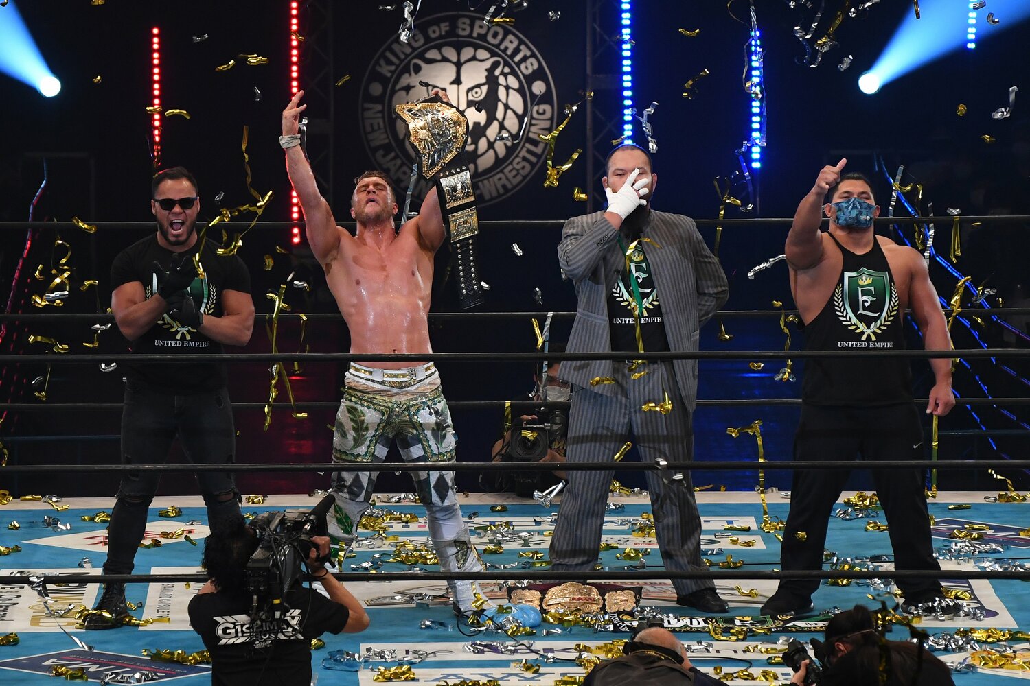 左からアーロン・ヘナーレ、ウィル・オスプレイ、オーカーン、ジェフ・コブ。UNITED EMPIREはそれぞれが“同盟者”という位置づけだが、意外にも結束は固い