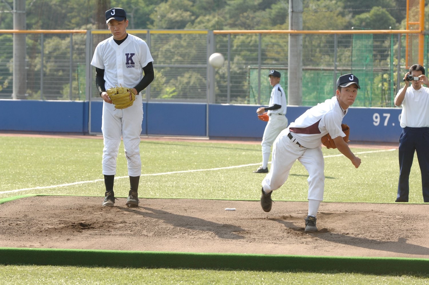 全日本代表時の田中将大と斎藤佑樹　©Takashi Shimizu