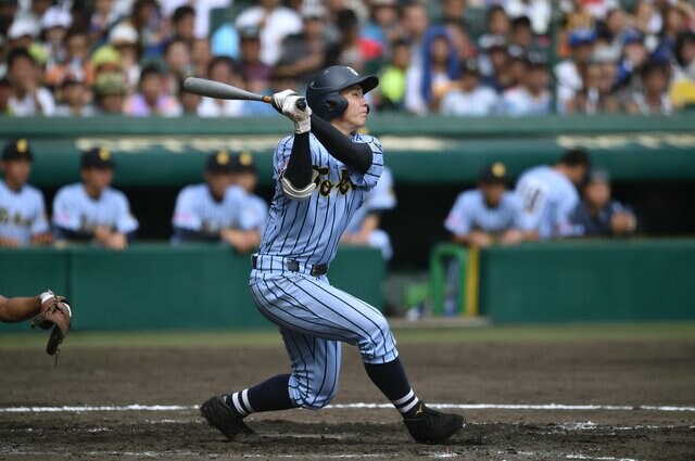 写真】（4／25）〈巨人入り〉小笠原慎之介が帰国直前に明かしていた胸