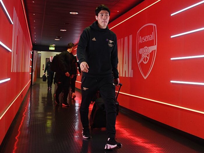 「僕は22歳でアルテタ監督に出会って驚いた」冨安健洋が後輩に教えた、アーセナルの“超最先端な練習法”「日本では教わらなかったこと」＜Number Web＞ photograph by Stuart MacFarlane/Getty Images