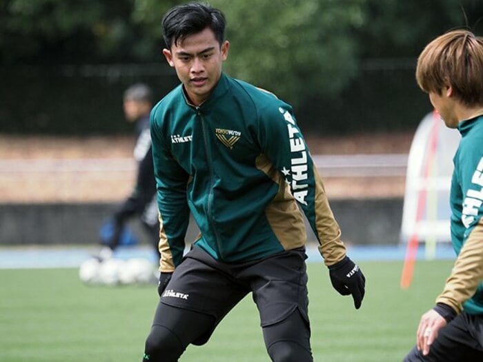 J2ヴェルディがインスタ “フォロワー数” 日本一のスポーツチームに？ “経営危機・コンプラ問題続きの古豪”の活路は「新加入のインドネシア人」＜Number Web＞ photograph by Tetsuro Kaieda