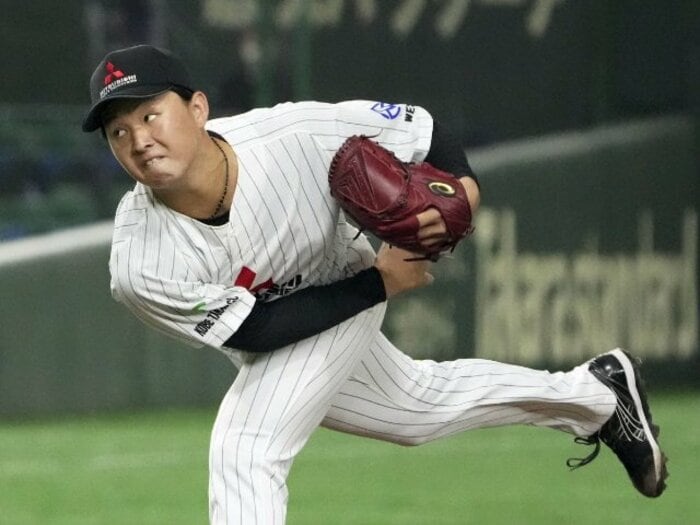 巨人&ヤクルトが熱視線「社会人投手の中でも完成度は高い」明治大時代に指名漏れ、センバツ準Vの151km右腕は「大学からの成長は実感できている」<Number Web> photograph by KYODO