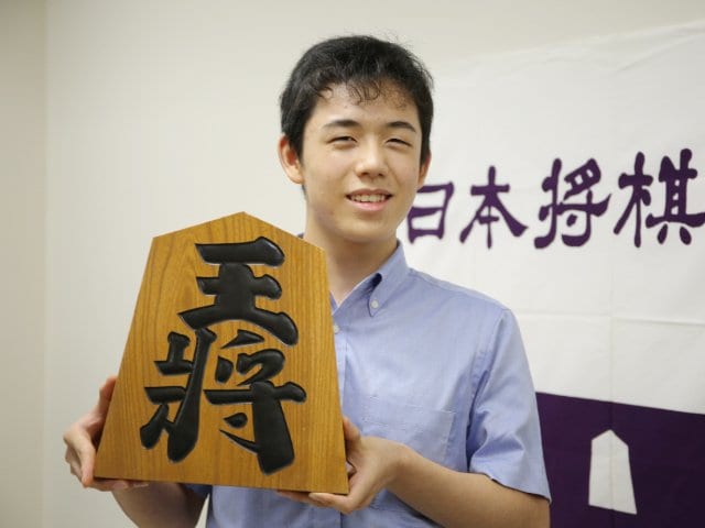 藤井聡太14歳に敗れた羽生善治三冠「すごい人が現れた」…伝説の企画 