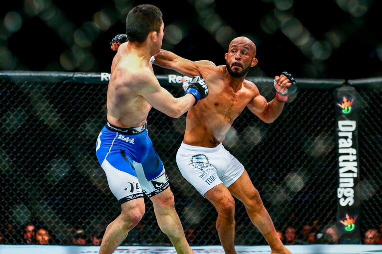 デメトリアス・ジョンソンvs堀口恭司のUFC世界フライ級タイトルマッチ　©Susumu Nagao