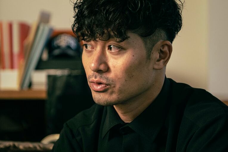 インタビューに答える坂本誠志郎　©Takuya Sugiyama
