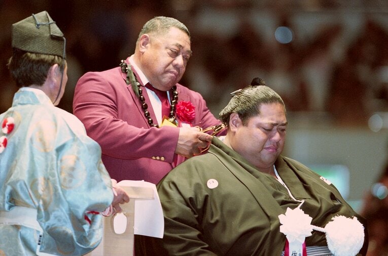 小錦 断髪式（1995年）©︎Tadashi Shirasawa