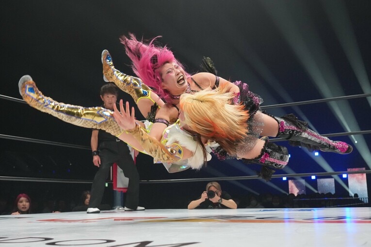 羽南を投げる吏南　©Essei Hara