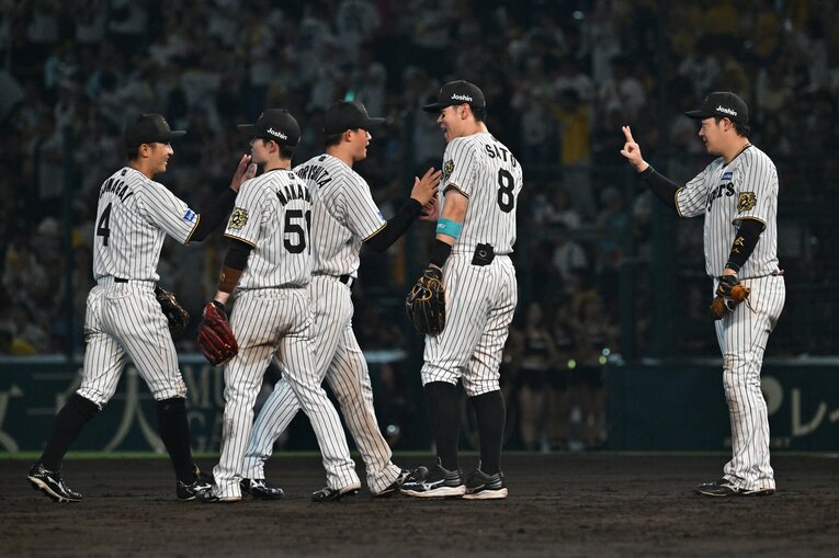 セ制覇が決定的になっている阪神。2位以下の勝敗が異例の事態となっている　©Hideki Sugiyama