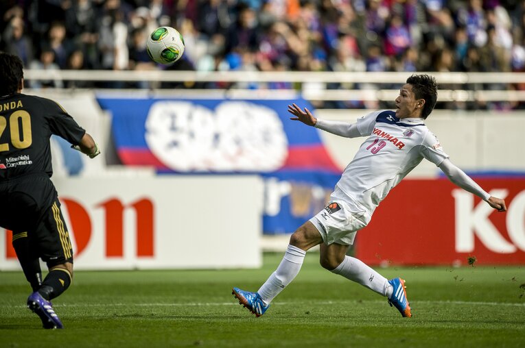 2013年、セレッソに所属していた18歳時の南野　©Takuya Sugiyama