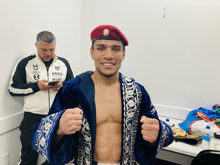 ムロジョン・アフマダリエフ（2022年6月、ロニー・リオス戦）　©︎Daisuke Sugiura