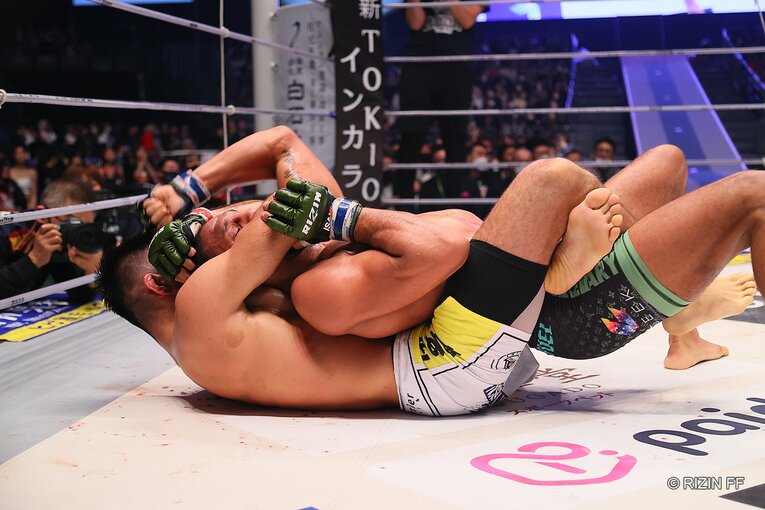 大将戦。ホベルト・サトシ・ソウザvs.AJ・マッキー　©RIZIN FF