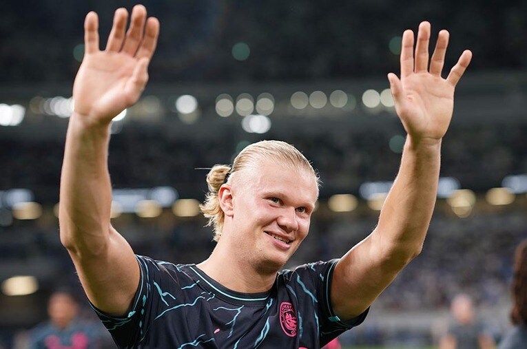 ジャパンツアーで抜群の存在感を見せたハーランド。23歳の怪物性を同僚、そして名将グアルディオラはどう話したか ／ photograph by Lexy Ilsley-Manchester City/Getty Images