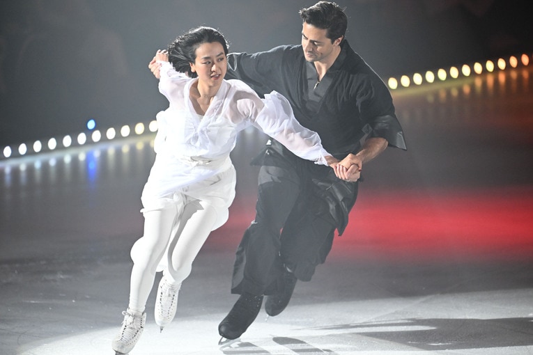 フレンズオンアイス　©Asami Enomoto